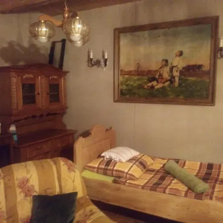 Przytulisko Pod Strzecha Medrzechow